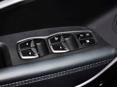 现代胜达 2013款 2.4L 自动 GLS 2WD智能型 5座