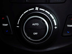 现代胜达 2013款 2.4L 自动 GLS 2WD智能型 5座