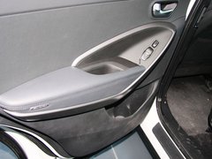 现代胜达 2013款 2.4L 自动 DLX 4WD尊贵型 7座