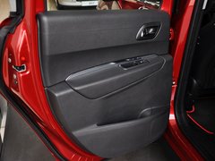 标致3008 2013款 2.0L 自动 潮流版 5座