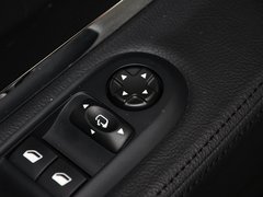 标致3008 2013款 2.0L 自动 潮流版 5座