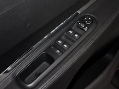 标致3008 2013款 2.0L 自动 潮流版 5座