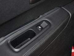 标致3008 2013款 2.0L 自动 潮流版 5座