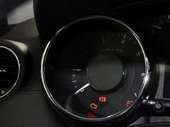 标致3008 2013款 2.0L 自动 潮流版 5座