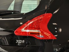 标致3008 2013款 2.0L 自动 潮流版 5座