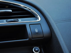标致3008 2013款 2.0L 自动 潮流版 5座