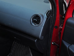 标致3008 2013款 2.0L 自动 潮流版 5座