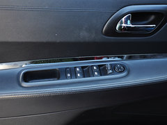 标致3008 2013款 2.0L 自动 潮流版 5座