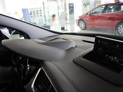 标致3008 2013款 1.6T 自动 THP罗兰•加洛斯版