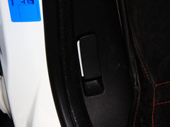 标致3008 2013款 1.6T 自动 THP罗兰•加洛斯版