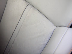 标致3008 2013款 1.6T 自动 THP罗兰•加洛斯版