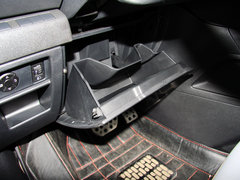 标致3008 2013款 1.6T 自动 THP罗兰•加洛斯版
