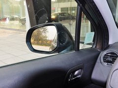 标致3008 2013款 1.6T 自动 THP罗兰•加洛斯版