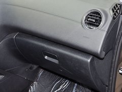 标致3008 2013款 1.6T 自动 THP罗兰•加洛斯版