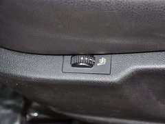标致3008 2013款 1.6T 自动 THP罗兰•加洛斯版