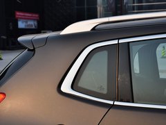 标致3008 2013款 1.6T 自动 THP罗兰•加洛斯版