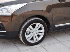 标致3008 2013款 1.6T 自动 THP罗兰•加洛斯版