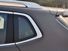 标致3008 2013款 1.6T 自动 THP罗兰•加洛斯版