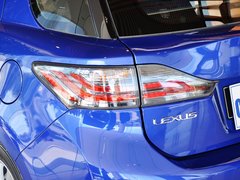 雷克萨斯CT 2013款 200h 1.8 CVT 精英版