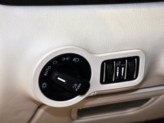 总裁 2013款 3.0T 标准型