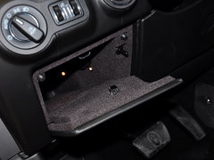 总裁 2013款 3.8T 标准型