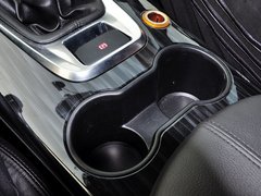 标致3008 2013款 2.0L 手动 经典版 5座
