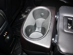 酷威 2013款 2.4L 自动 两驱尊尚版 7座