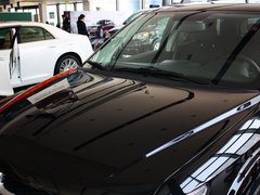 酷威 2013款 2.4L 自动 两驱尊尚版 7座