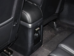 酷威 2013款 3.6L 自动 四驱旗舰版 7座