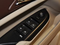 凯迪拉克SRX 2013款 3.0L 自动 领先型 5座