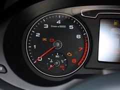 奥迪Q3 2013款 2.0T 35 TFSI quattro舒适型 5座