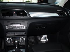 奥迪Q3 2013款 2.0T 35 TFSI quattro舒适型 5座