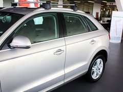 奥迪Q3 2013款 2.0T 35 TFSI quattro舒适型 5座