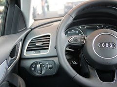 奥迪Q3 2013款 2.0T 35 TFSI quattro舒适型 5座