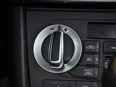 奥迪Q3 2013款 2.0T 35 TFSI quattro舒适型 5座