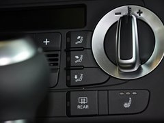 奥迪Q3 2013款 2.0T 35 TFSI quattro舒适型 5座