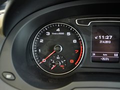 奥迪Q3 2013款 2.0T 35 TFSI quattro舒适型 5座