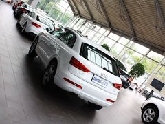 奥迪Q3 2013款 2.0T 35 TFSI quattro舒适型 5座