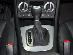 一汽奥迪  2.0T DCT 挂档把手特写