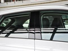 奥迪Q3 2013款 2.0T 35 TFSI quattro舒适型 5座
