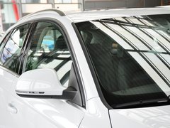 奥迪Q3 2013款 2.0T 35 TFSI quattro舒适型 5座