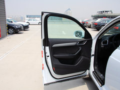 奥迪Q3 2013款 2.0T 35 TFSI 进取型 5座