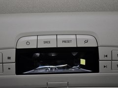 别克GL8 2013款 3.0L XT豪华商务旗舰版 7座