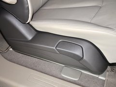 别克GL8 2013款 2.4L LT豪华商务行政版 7座