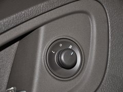 别克GL8 2013款 2.4L LT豪华商务行政版 7座
