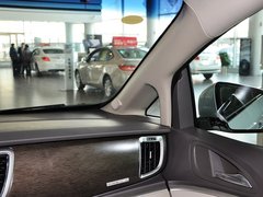 别克GL8 2013款 2.4L LT豪华商务行政版 7座