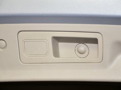别克GL8 2013款 2.4L LT豪华商务行政版 7座