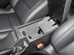 雪铁龙C5 2013款 2.3L 自动 尊驭型