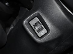 雪铁龙C5 2013款 2.3L 自动 尊驭型