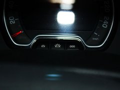 雪铁龙C5 2013款 2.0L 自动 尊享型